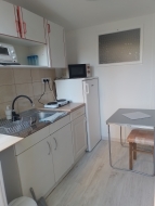 Hajd�hadh�z frekvent�lt hely�n st�di� apartma kiad�.